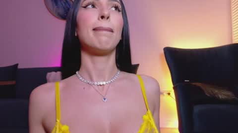 Sienna online show from 16, 5, 2026