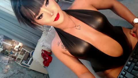 Sierrafina online show from 20, 4, 2026