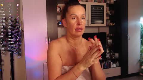 silenaa_sloussen online show from 2, 11, 2025