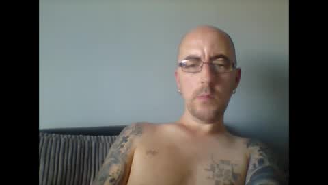Snapshot of silent_v_81 chatting on 9, 9, 2025 Silent V online show from 9, 9, 2025