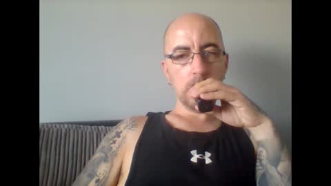 Snapshot of silent_v_81 chatting on 10, 9, 2025 Silent V online show from 10, 9, 2025