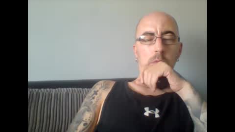 Snapshot of silent_v_81 chatting on 11, 9, 2025 Silent V online show from 11, 9, 2025