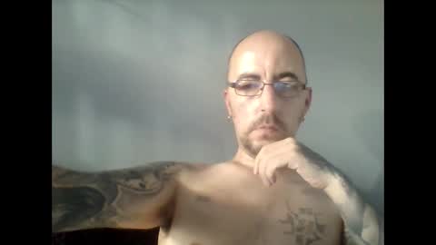 Snapshot of silent_v_81 chatting on 18, 9, 2025 Silent V online show from 18, 9, 2025