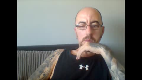 Snapshot of silent_v_81 chatting on 24, 9, 2025 Silent V online show from 24, 9, 2025