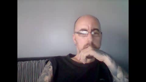 Snapshot of silent_v_81 chatting on 16, 10, 2025 Silent V online show from 16, 10, 2025