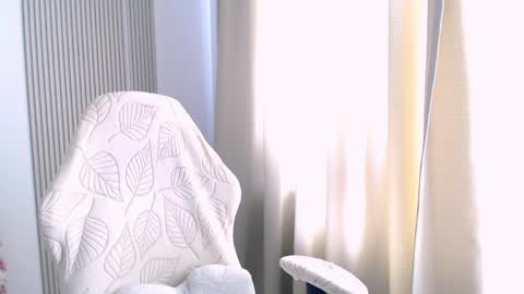 Snapshot of silk_ann chatting on 7, 5, 2026 silk_ann online show from 7, 5, 2026