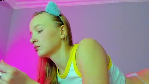 Mila online show from 22, 10, 2025