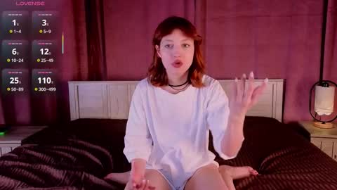 silly___woman online show from 8, 11, 2025