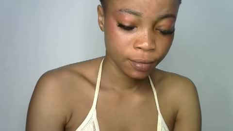 Snapshot of silm_baddie14 chatting on 3, 5, 2026 slim daddie14 online show from 3, 5, 2026