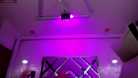 SIlvana  online show from 8, 4, 2026