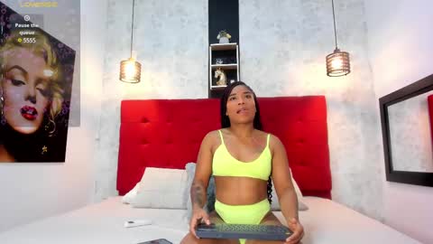 Snapshot of silvannafit chatting on 23, 2, 2025 Silvana Fit online show from 23, 2, 2025