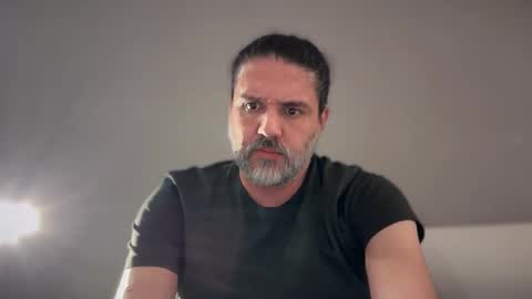 Snapshot of silverbeard81 chatting on 12, 2, 2026 silverbeard81 online show from 12, 2, 2026