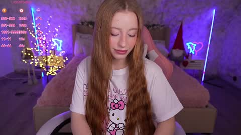 Snapshot of silverrmoon chatting on 4, 1, 2025 Kristina Kris online show from 4, 1, 2025