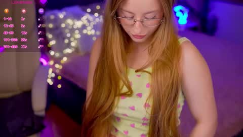 Snapshot of silverrmoon chatting on 15, 11, 2025 Kristina Kris online show from 15, 11, 2025