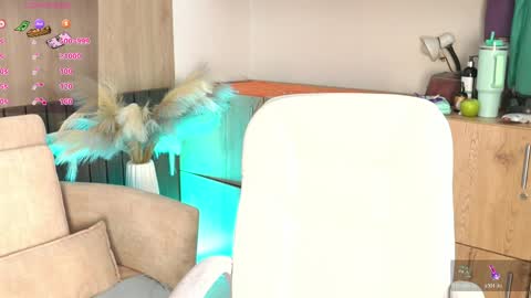 Silvia Stone online show from 7, 4, 2026