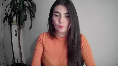 Snapshot of silviecollins chatting on 7, 12, 2024 Silvie online show from 7, 12, 2024