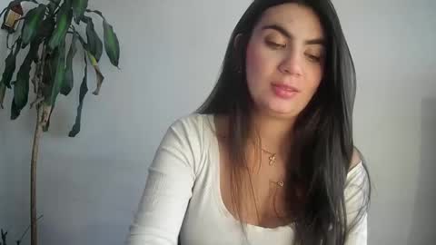 Snapshot of silviecollins chatting on 28, 2, 2025 Silvie online show from 28, 2, 2025