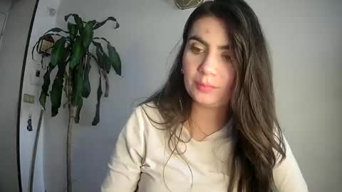 Snapshot of silviecollins chatting on 4, 3, 2025 Silvie online show from 4, 3, 2025