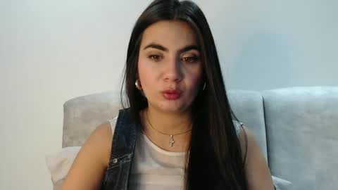 Snapshot of silviecollins chatting on 20, 9, 2025 Silvie online show from 20, 9, 2025