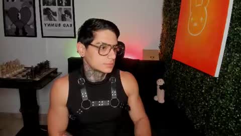 Snapshot of simon_cortes chatting on 3, 8, 2026 Simon Cortes online show from 3, 8, 2026