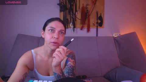 Snapshot of simona_moonshine chatting on 20, 2, 2026 simona_moonshine online show from 20, 2, 2026