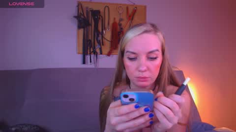Snapshot of simona_moonshine chatting on 24, 2, 2026 simona_moonshine online show from 24, 2, 2026