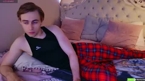Snapshot of simonwarner chatting on 17, 7, 2026 Simon online show from 17, 7, 2026