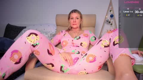 A present for me  online show from 16, 12, 2024