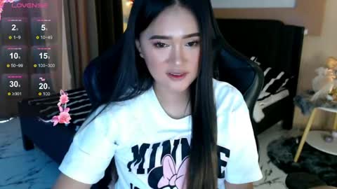 Adrianna Fowler online show from 17, 5, 2026