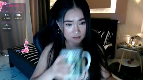 Adrianna Fowler online show from 4, 6, 2026
