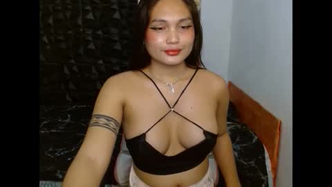 hi im thalia  nice to meet you  please give me thumbs up 3 online show from 31, 1, 2025