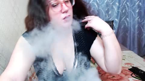 Angela online show from 4, 12, 2024