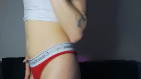 Snapshot of sinfulldesires chatting on 1, 2, 2026 Two4Fun online show from 1, 2, 2026