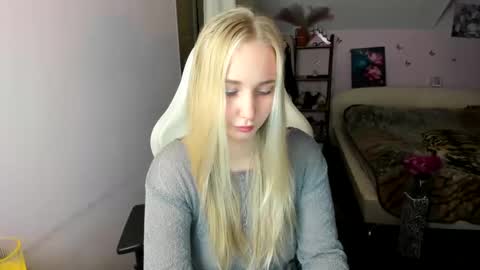 Snapshot of singlemother5619 chatting on 10, 1, 2025 nika online show from 10, 1, 2025