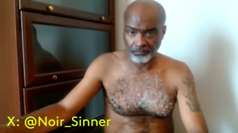Snapshot of sinnernoir chatting on 1, 5, 2026 My Name Is..............................John online show from 1, 5, 2026