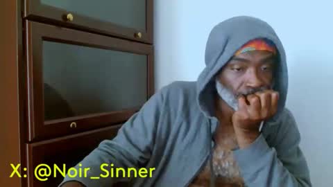 Snapshot of sinnernoir chatting on 21, 5, 2026 My Name Is..............................John online show from 21, 5, 2026