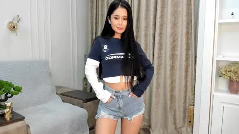 Ellie online show from 15, 12, 2024