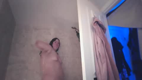 Siofra online show from 5, 3, 2025