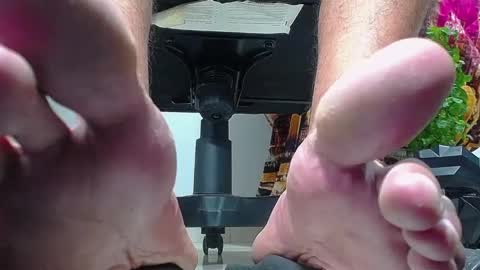 Snapshot of sir_kev66 chatting on 17, 1, 2025 only foot worshipers here online show from 17, 1, 2025