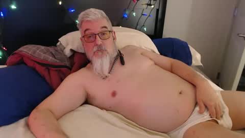 Snapshot of sirbeercan chatting on 1, 3, 2025 sir beer can the friendly hermit online show from 1, 3, 2025