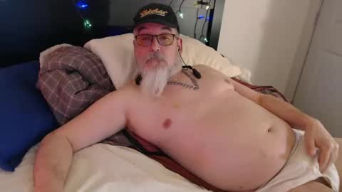 Snapshot of sirbeercan chatting on 2, 3, 2025 sir beer can the friendly hermit online show from 2, 3, 2025