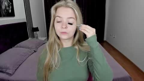 SirenaBloom online show from 13, 10, 2025