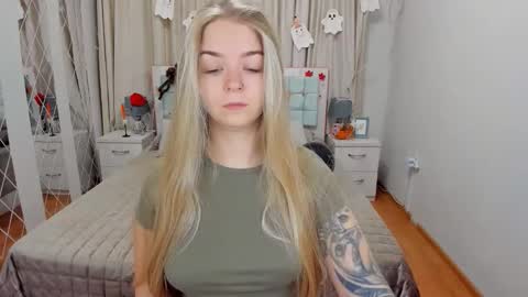 SirenaBloom online show from 31, 10, 2025