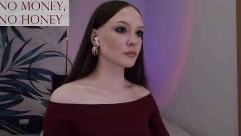 Snapshot of sirenaswhisper chatting on 29, 5, 2026 Goddess Sirena online show from 29, 5, 2026