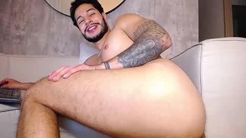 Snapshot of sirs_papi chatting on 9, 1, 2025 Call me papi online show from 9, 1, 2025
