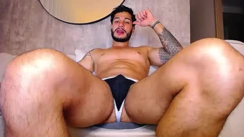 Snapshot of sirs_papi chatting on 16, 1, 2025 Call me papi online show from 16, 1, 2025