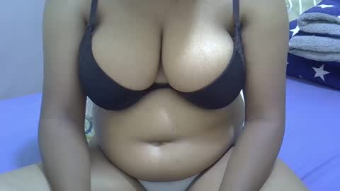Snapshot of sisibrown97 chatting on 13, 1, 2025 brown online show from 13, 1, 2025