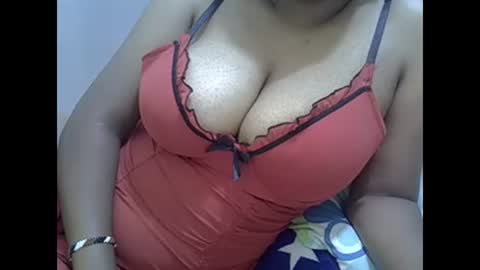 Snapshot of sisibrown97 chatting on 19, 1, 2025 brown online show from 19, 1, 2025