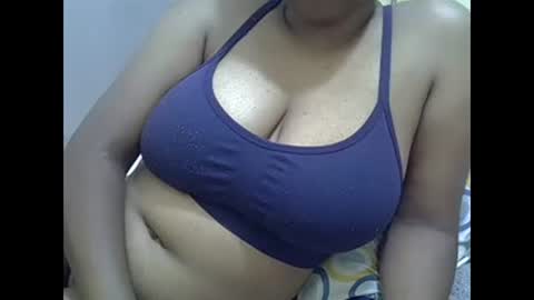 Snapshot of sisibrown97 chatting on 22, 1, 2025 brown online show from 22, 1, 2025