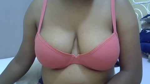 Snapshot of sisibrown97 chatting on 14, 2, 2025 brown online show from 14, 2, 2025